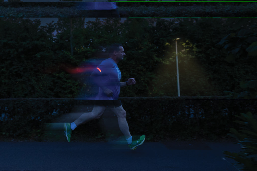 Lumi Sprint RCS rplastic LED-ladattava juoksulamppu-10