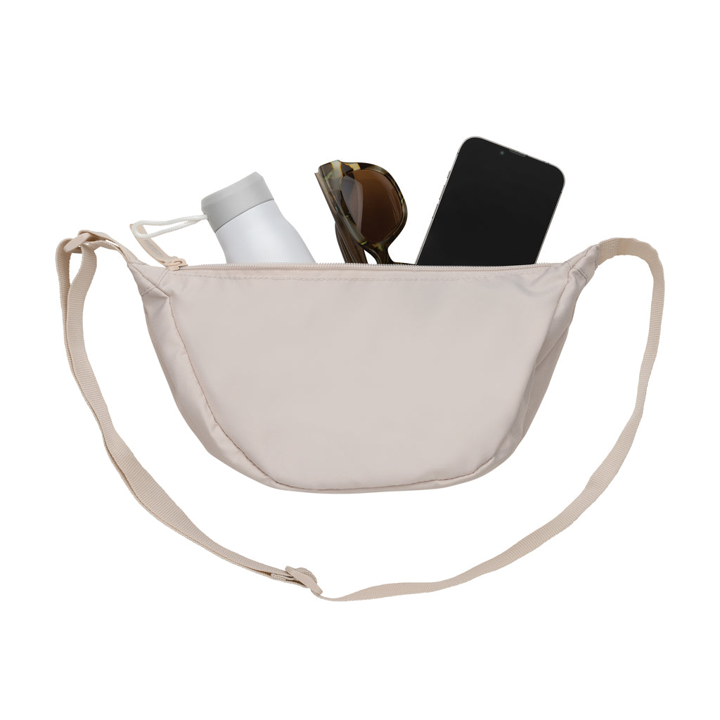 Crescent AWARE™ RPET puolikuun muotoinen crossbody -laukku-35