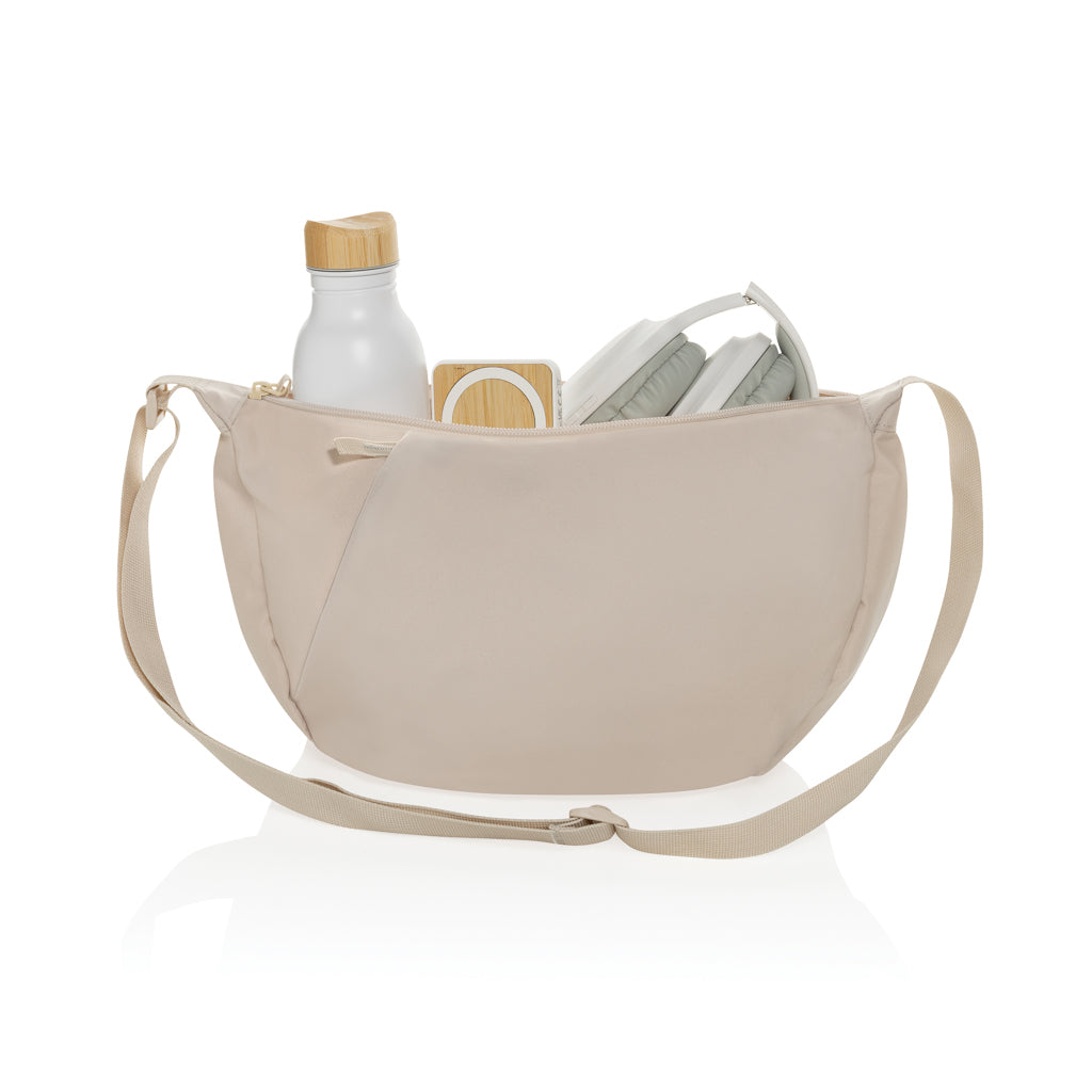 Crescent XL AWARE™ RPET puolikuun muotoinen crossbody-laukku-11