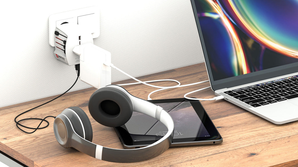 SKROSS World Travel MUV 2-napainen USB A ja C adapteri-6