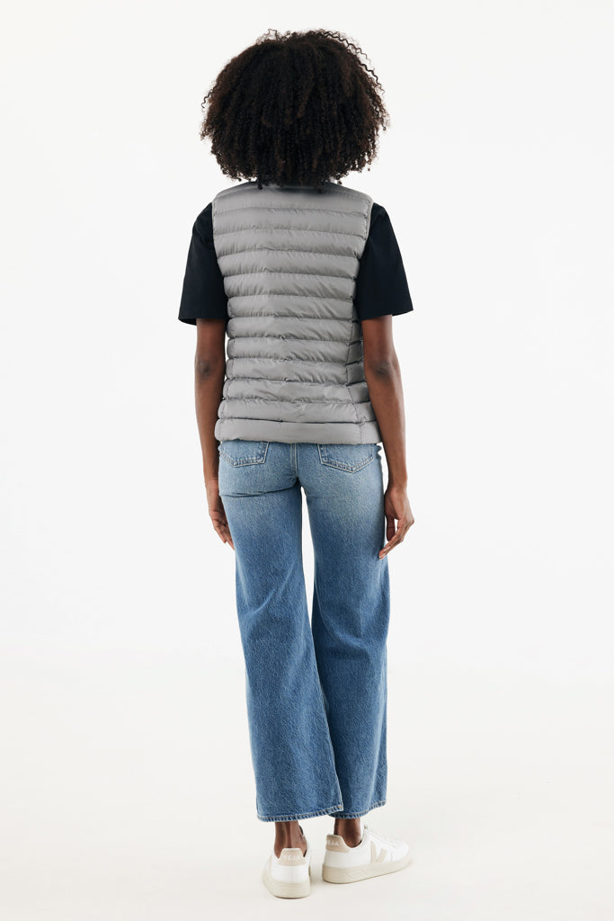 IQONIQ Meru naisten liivi kierrätetystä polyesteristä-77