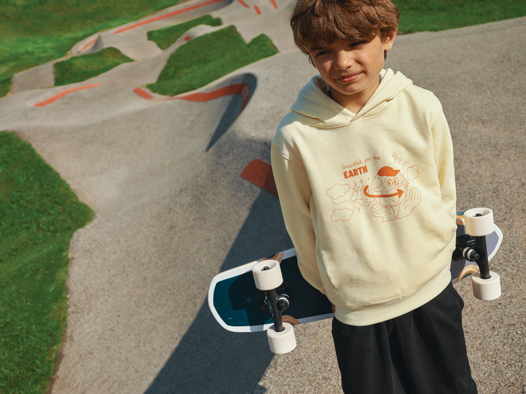 IQONIQ Yengo lasten huppari kierrätetystä puuvillasta-80