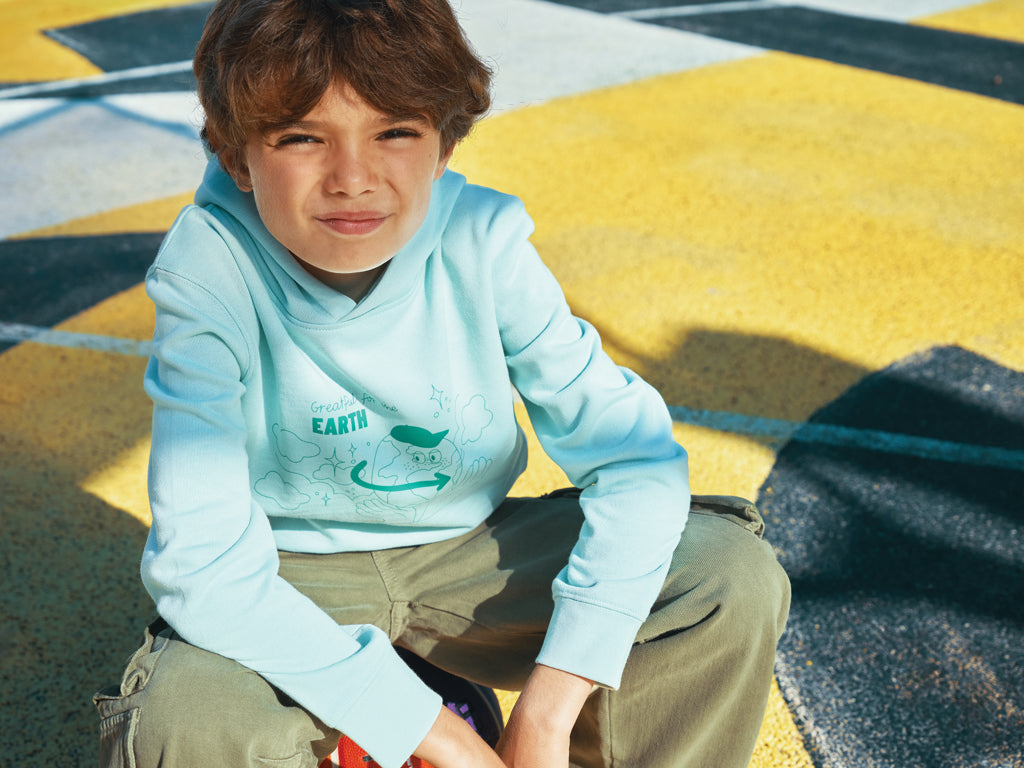 IQONIQ Yengo lasten huppari kierrätetystä puuvillasta-96