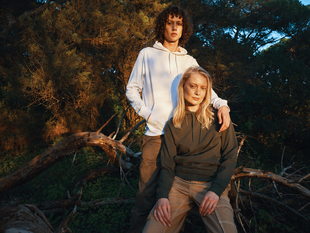 IQONIQ Jasper huppari kierrätetystä puuvillasta-60