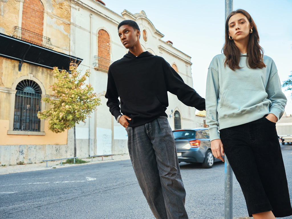 IQONIQ Yoho rento huppari kierrätetystä puuvillasta-10