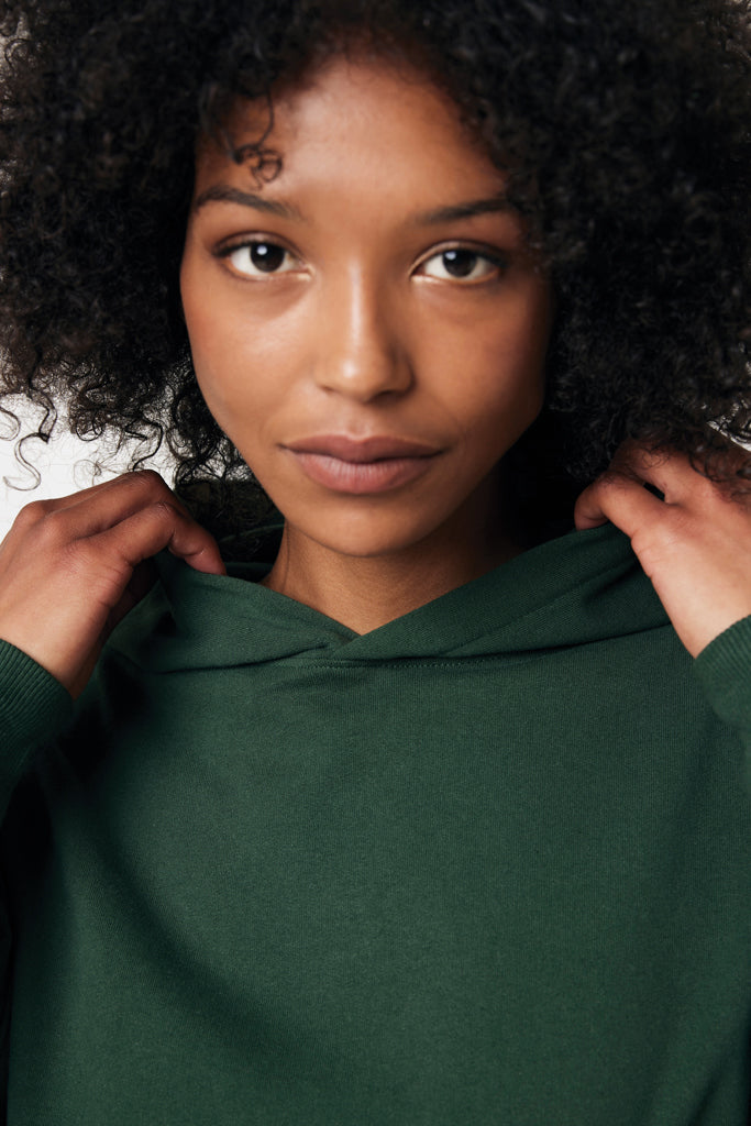 IQONIQ Yoho rento huppari kierrätetystä puuvillasta-41