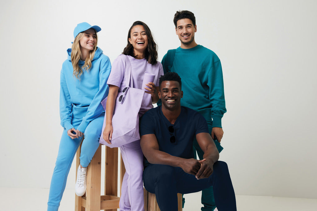 IQONIQ Yoho rento huppari kierrätetystä puuvillasta-106