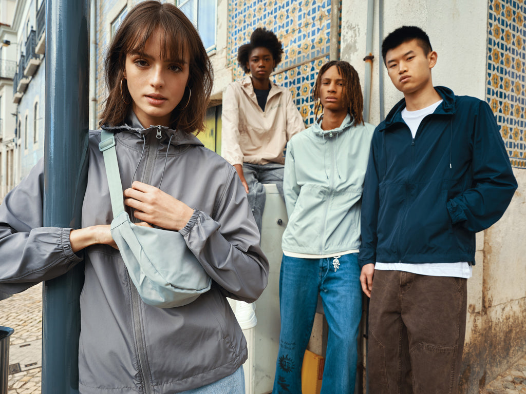 IQONIQ Logan kevyt takki kierrätyspolyesteristä-28