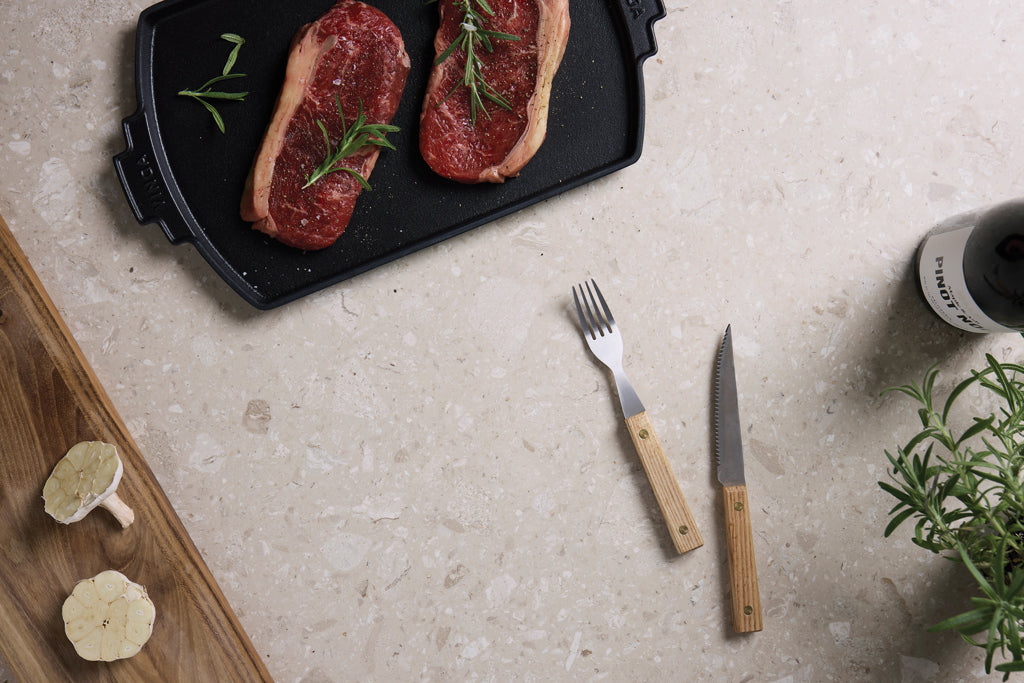 VINGA Paso 8-osainen ruokailuvälinesetti grillaukseen-6