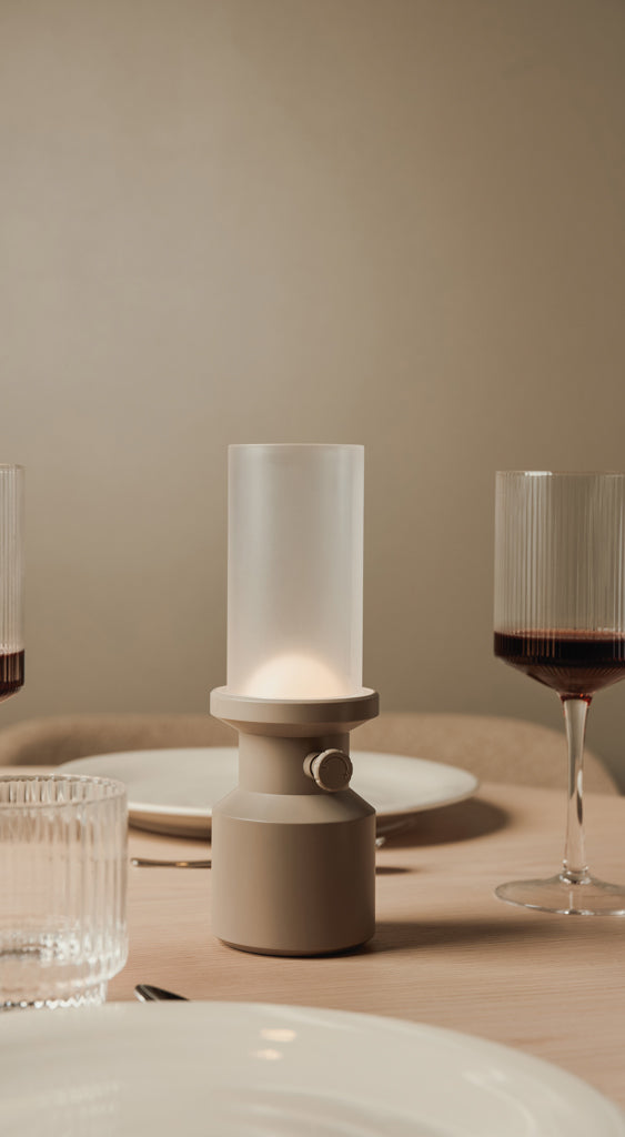 VINGA Niori RCS pöytävalaisin-18