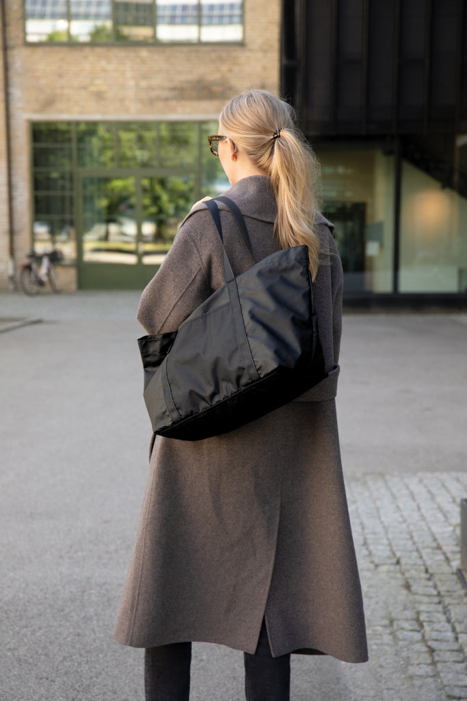 VINGA Livorno maxi tote GRS-kierrätettyä polyesteriä-6