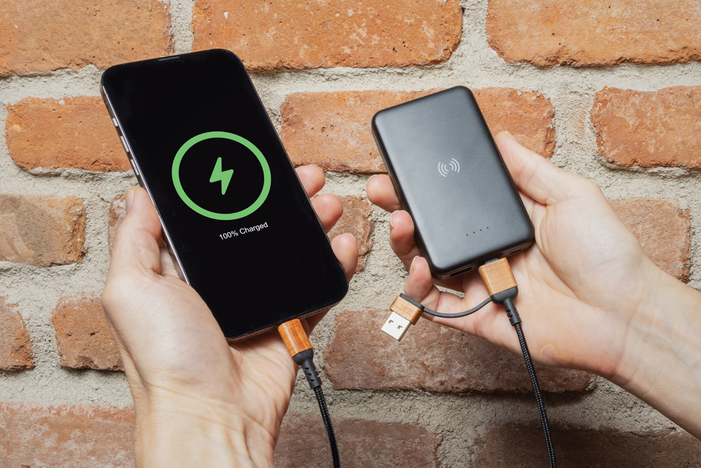 RCS 5000mAh varavirtalähde langattomalla latauksella-10