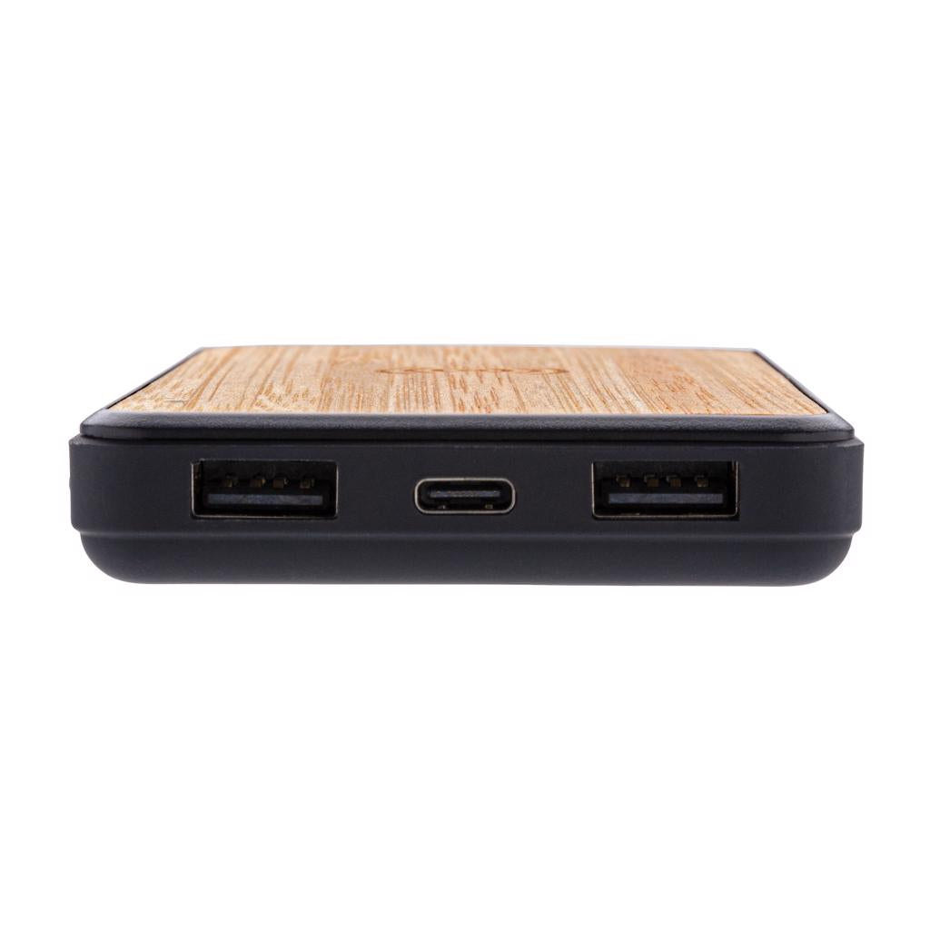 8 000 mAh_n langaton varavirtalähde bambua