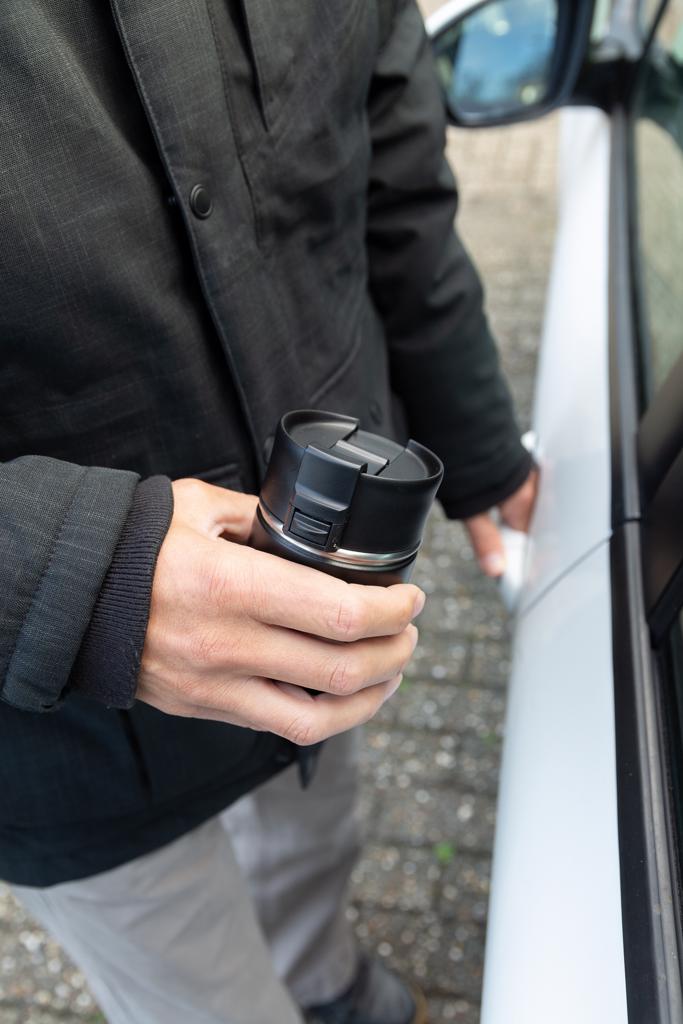 Kompakti Bogota-termosmuki keraamisella pinnoitteella