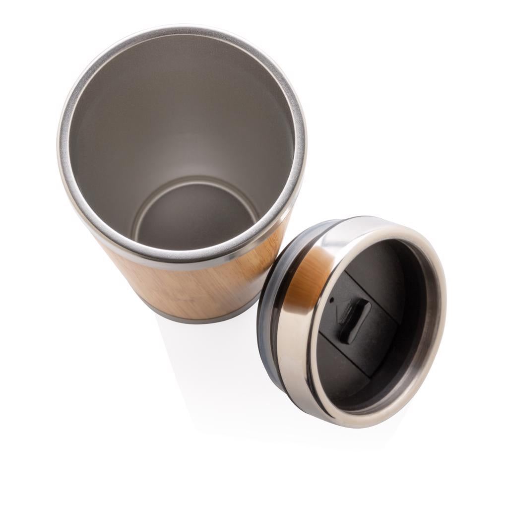 Bambusta valmistettu muki