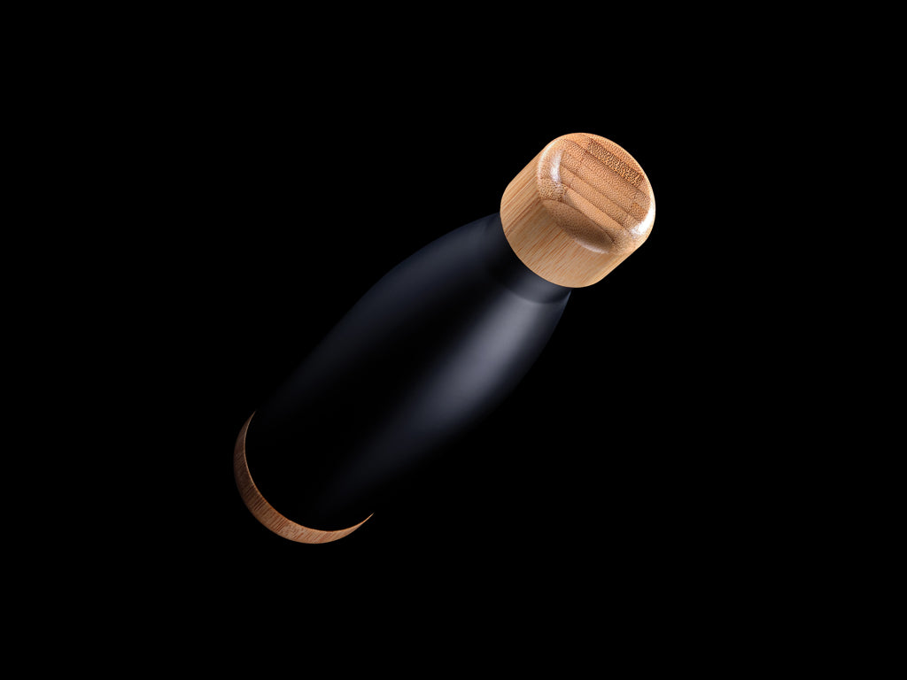 Pullo bambukannella ja -pohjalla ruostumattomasta teräksestä-9