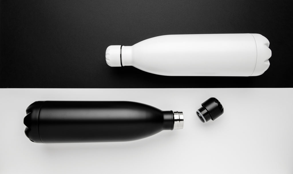 Pullo ruostumattomasta teräksestä 1L-17