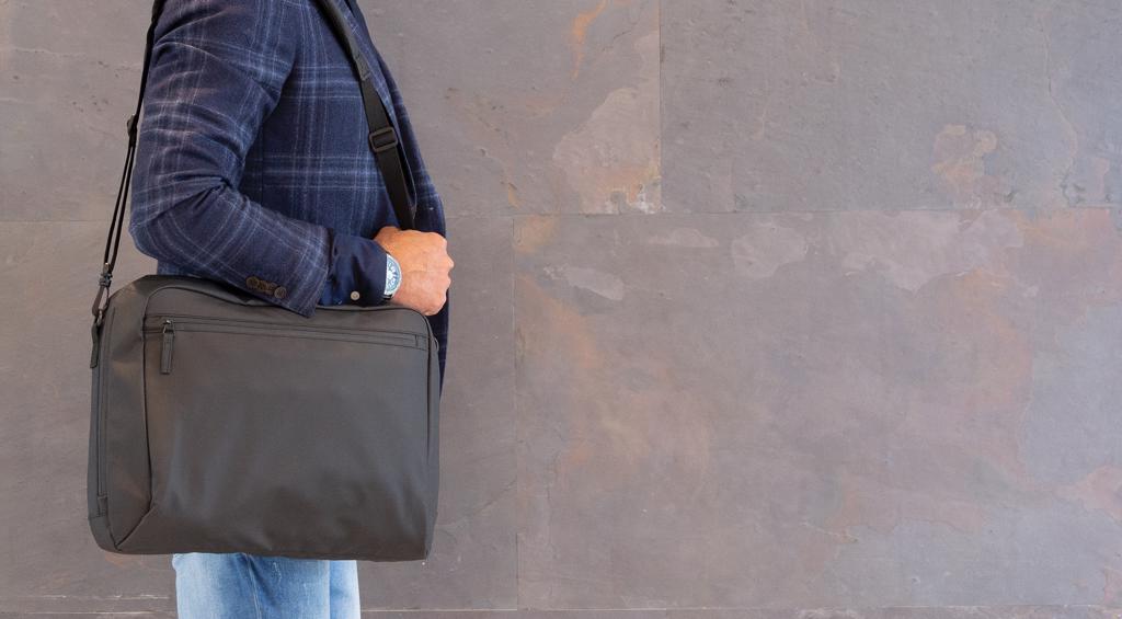 Musta PVC-vapaa Fashion-laptoplaukku 15,6"
