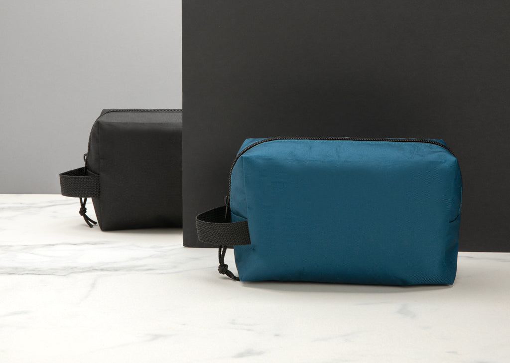 Impact AWARE™ RPET toilettilaukku-7