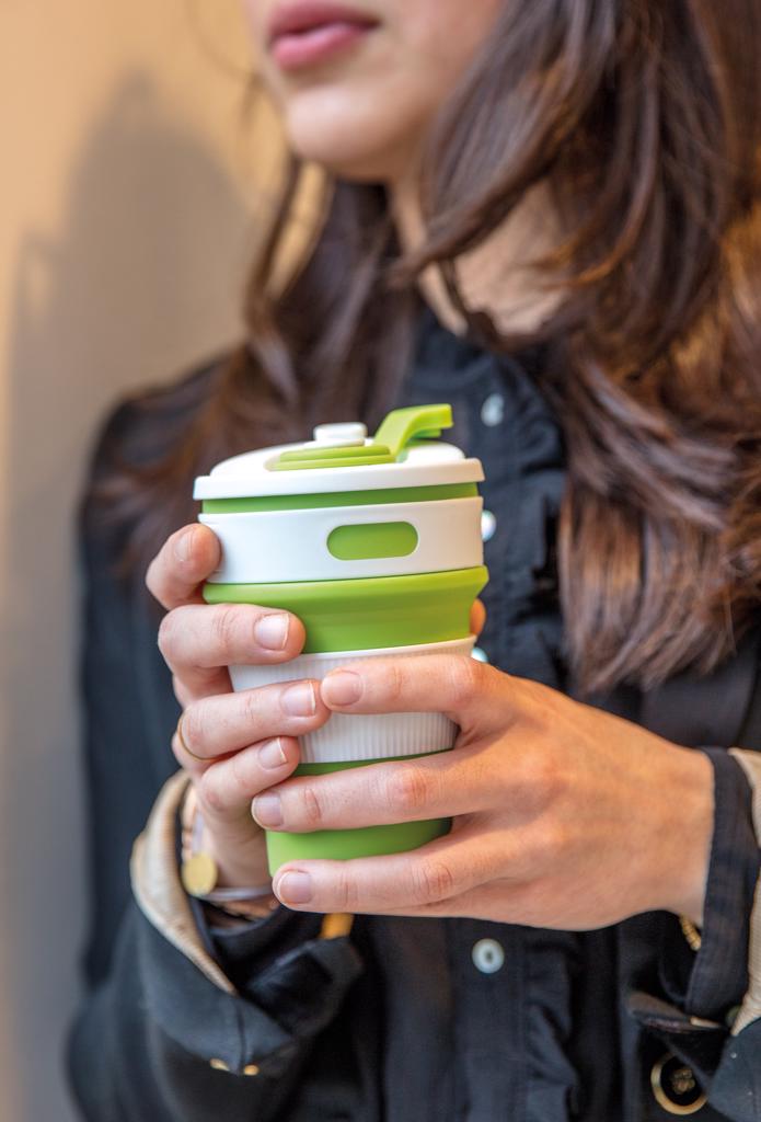 Kokoontaitettava silikonimuki